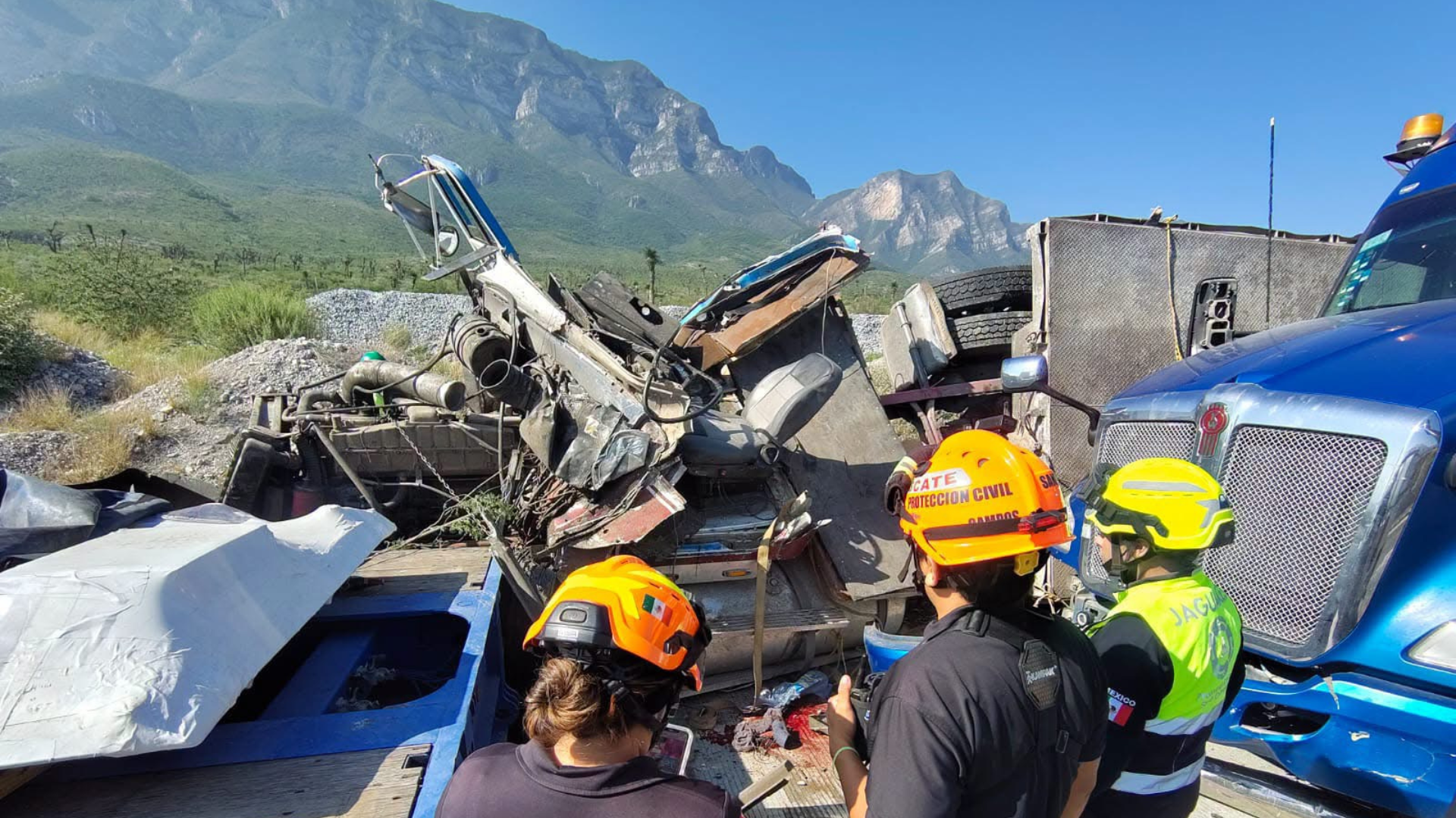Choque entre dos tráileres deja un lesionado en la autopista Saltillo-Monterrey